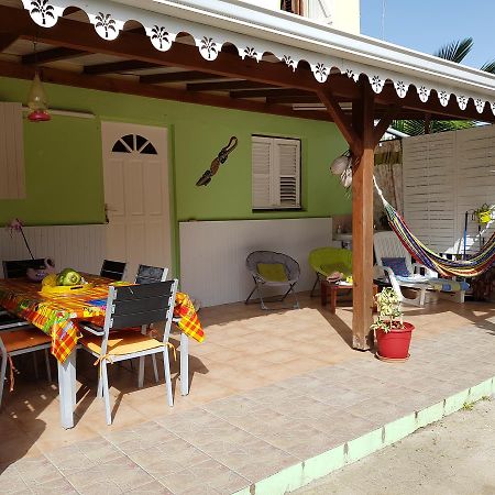 Bel Appartement - Proche Des Plages De Sainte Anne Exterior foto